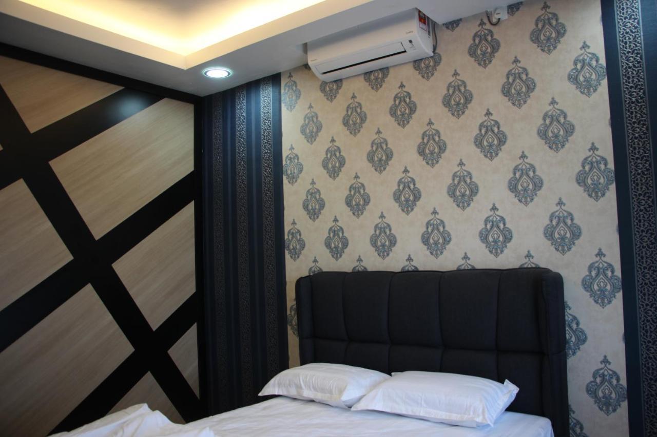 1000m² 3 slaapkamer, 2 privé badkamer Appartement in Batu Burok Kuala Terengganu Buitenkant foto